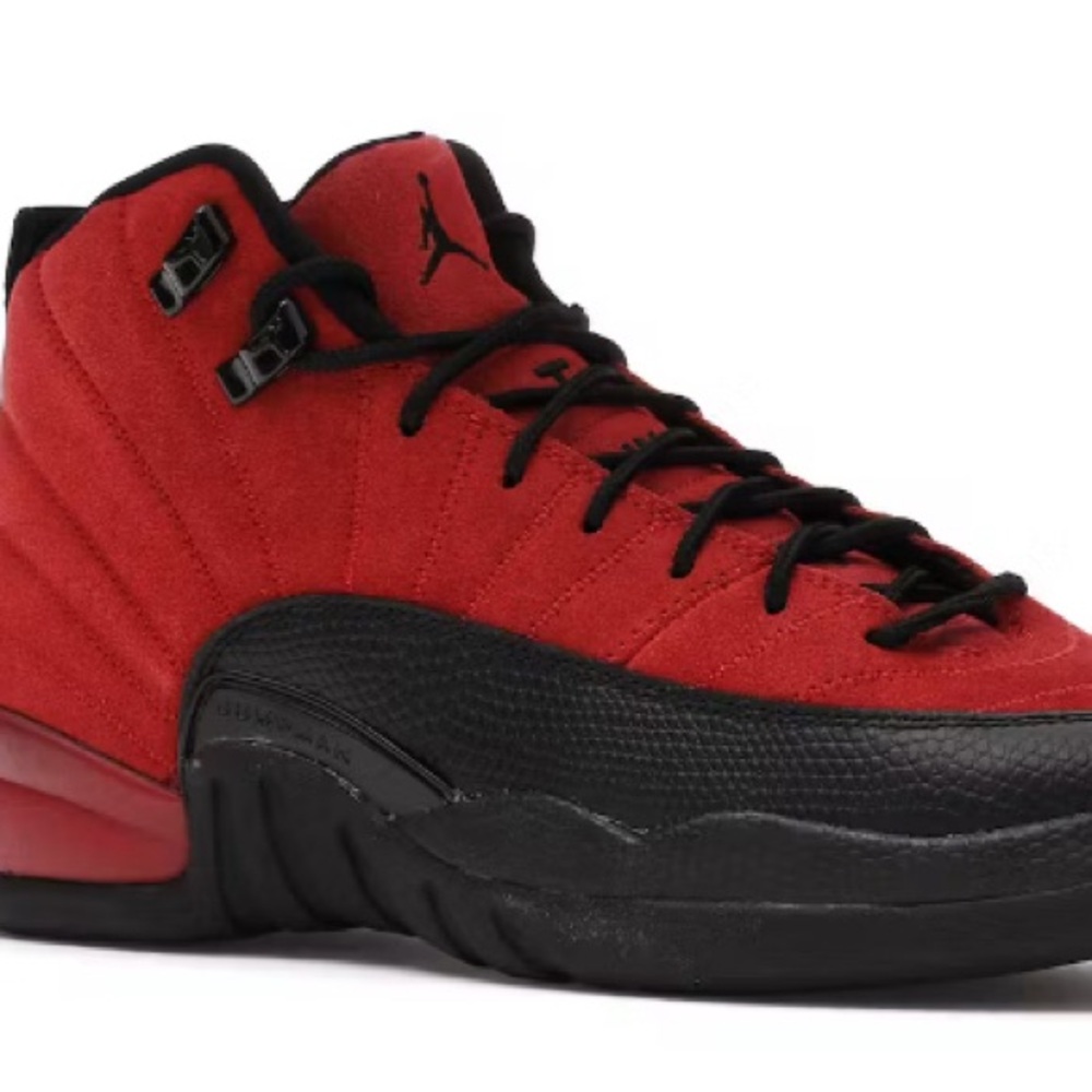 Air Jordan Retro 12s “Reverse Flu Game” - Picture 2 of 14